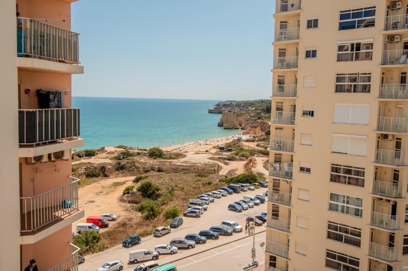 Colmeia- Alojamento Local Armação de Pêra Esterno foto